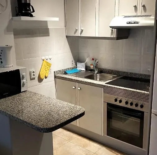 Sunny Teneguia By Yumbo