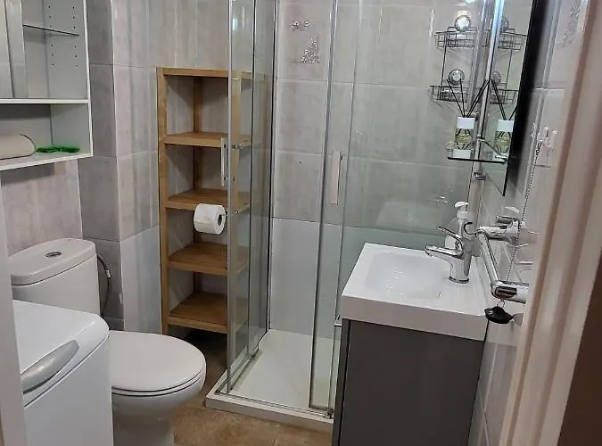 Sunny Teneguia By Yumbo